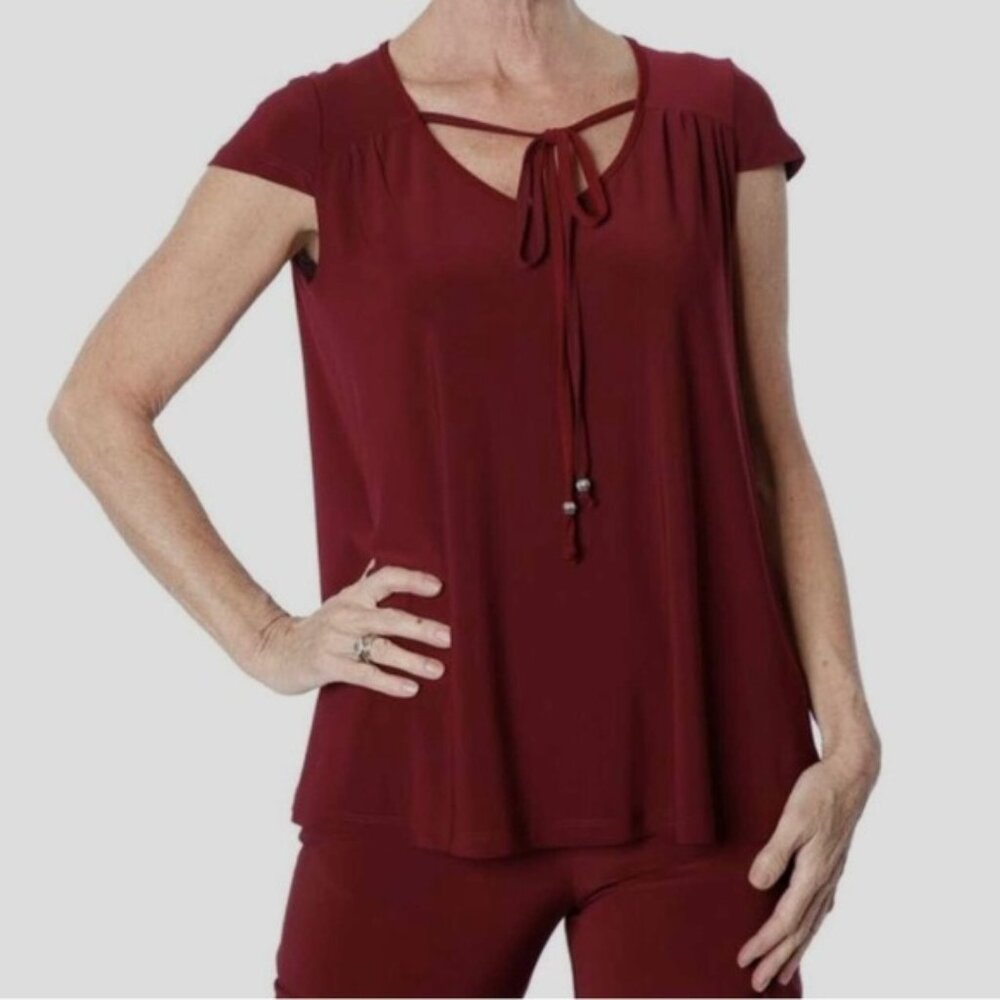 New Marallis Burgundy Short Sleeve Top Size Large bin 4C